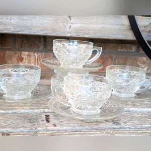 Vintage Hazel-Atlas set of 4 cups and saucers